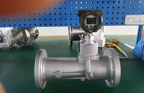 溫壓補償型旋進(jìn)旋渦流量計產(chǎn)品圖